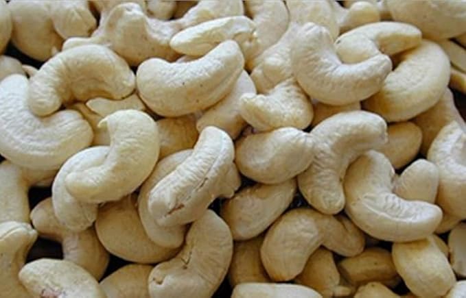 Cashew Nut Raw 250g (Medium, Grade W320)